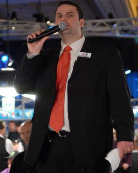 Il Tournament Director delle WSOP Jack Effel